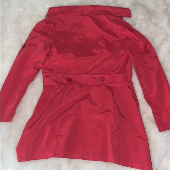 New red trench coat - Picture 3 of 4